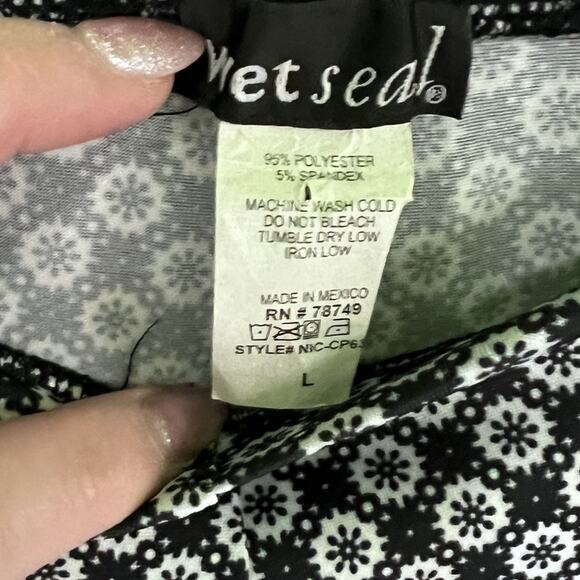 Y2K Wet seal Wide Leg Pants Large Flared Whimsigoth Grunge 90s Floral Goth - Picture 3 of 6